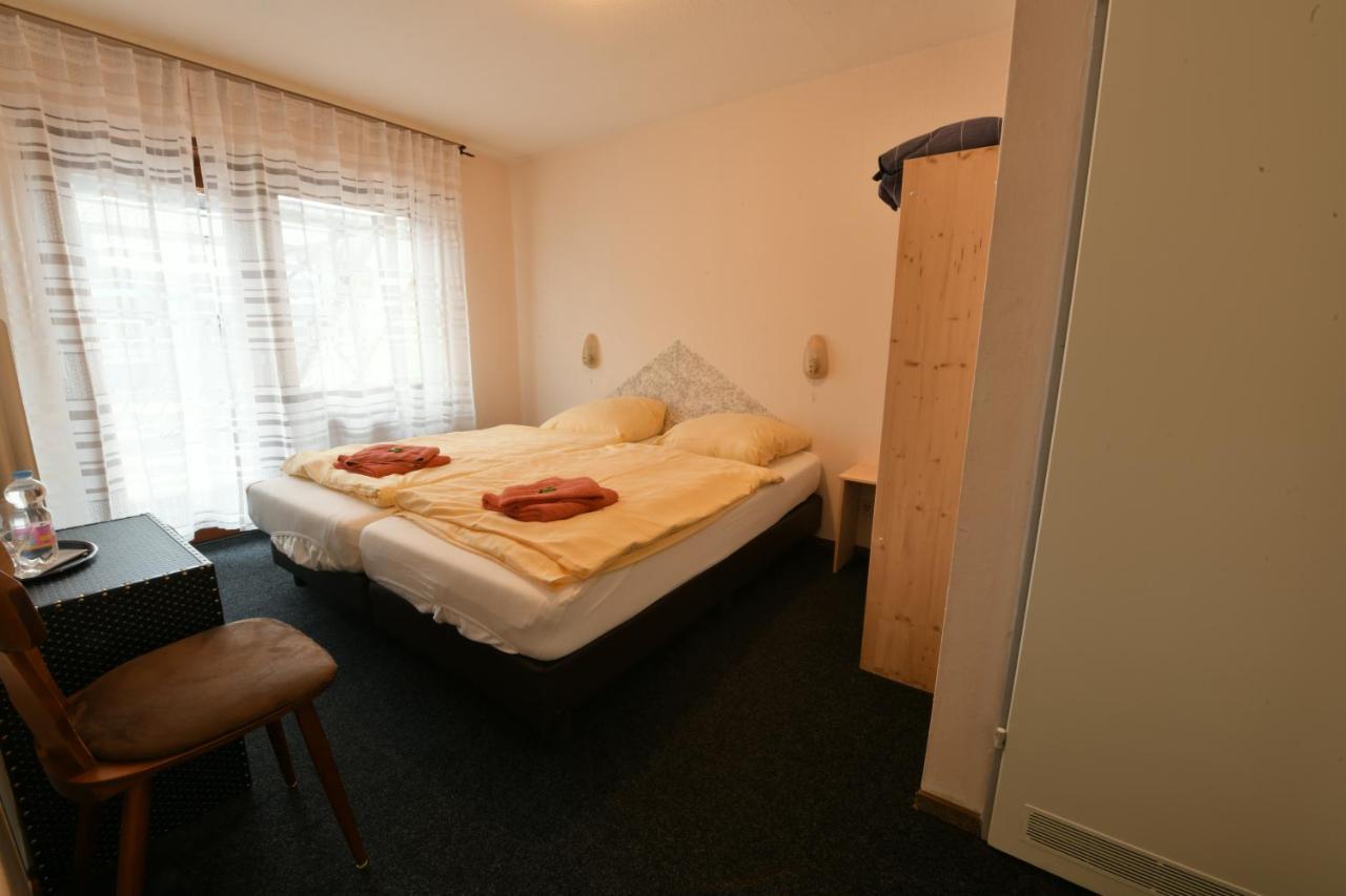 Gasthof Zur Grafschaft Veldenz Екстер'єр фото
